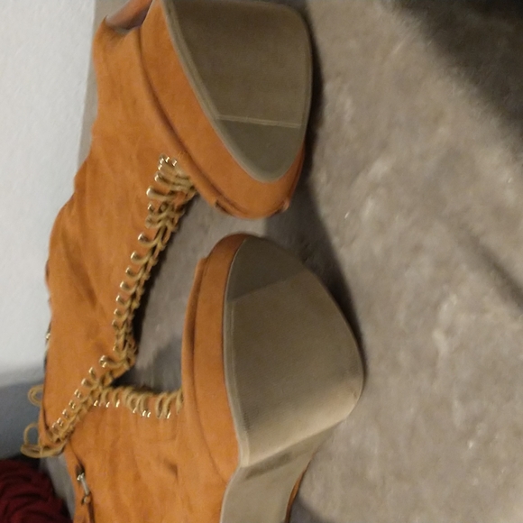 NIB Shiekh Boots - Picture 2 of 9